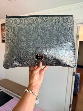 MCM Black Leather Zip Pouch with Silver Hardware